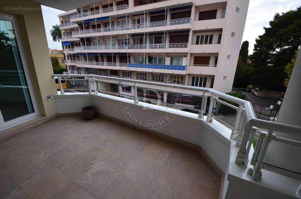 Appartement à BEAULIEU-SUR-MER