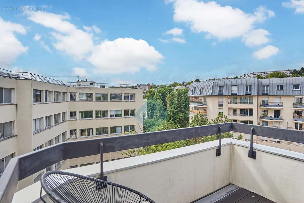 Appartement à SURESNES