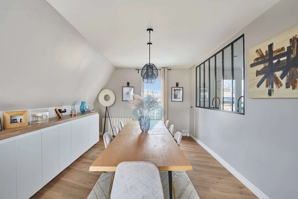 Appartement à SURESNES