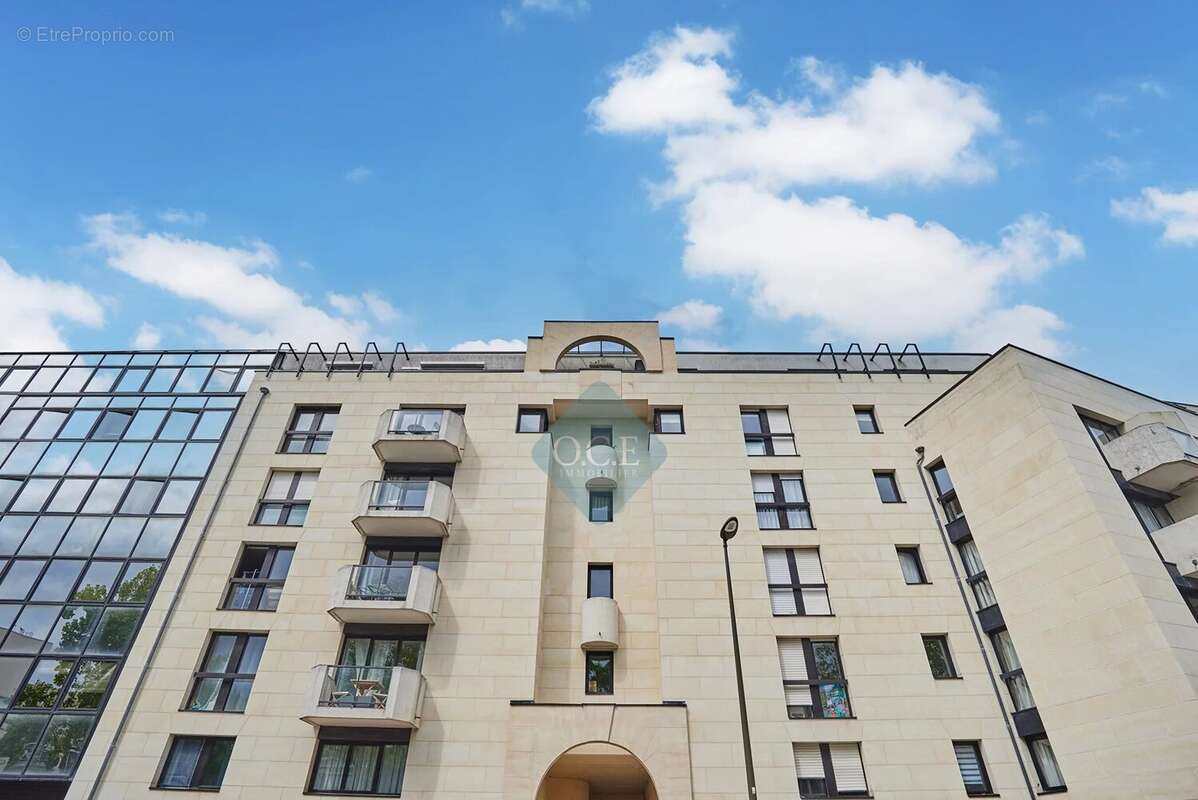 Appartement à SURESNES