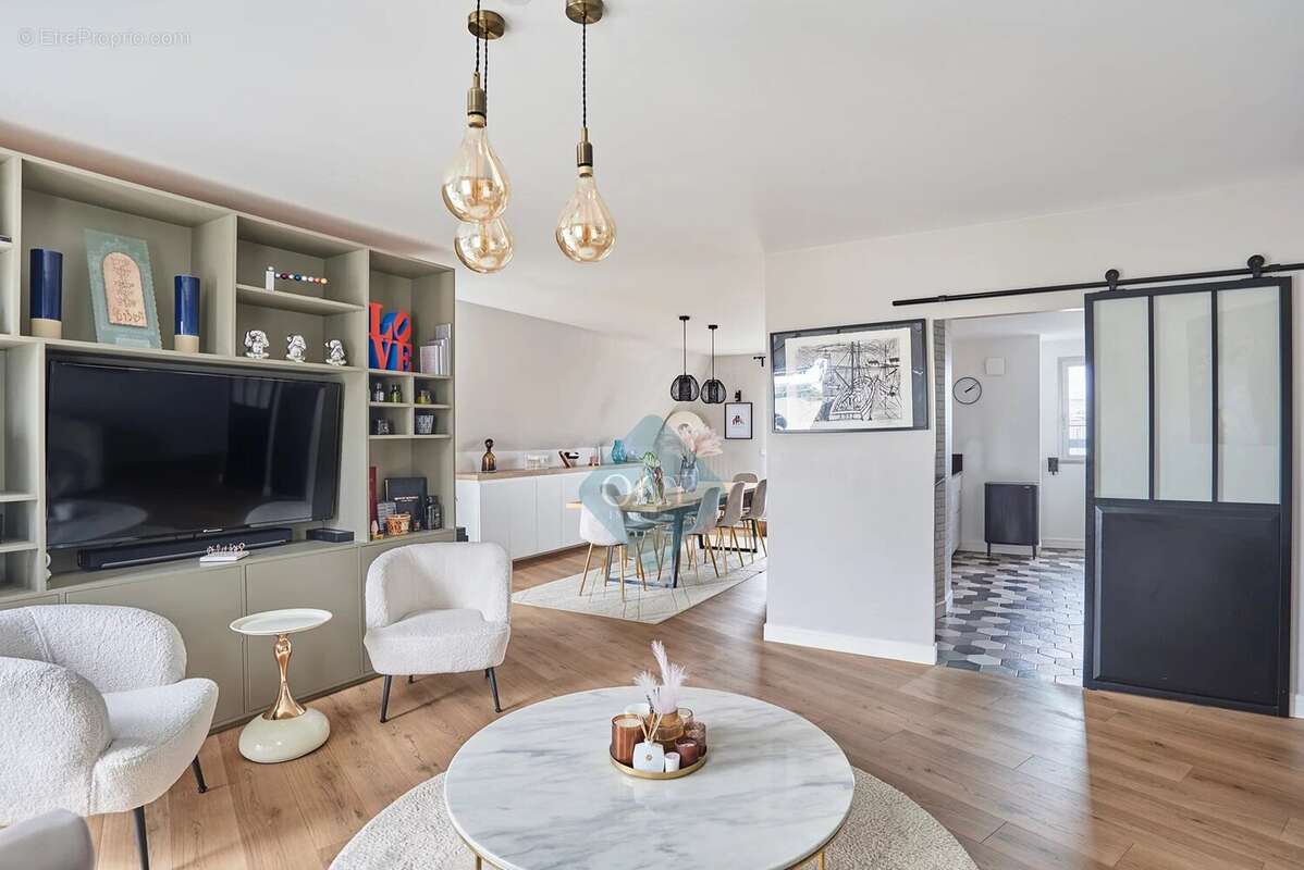 Appartement à SURESNES