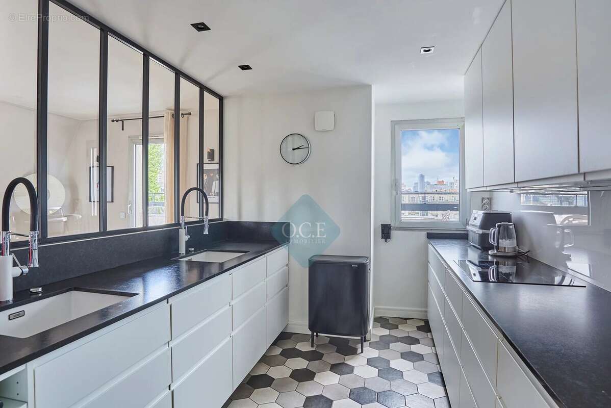 Appartement à SURESNES