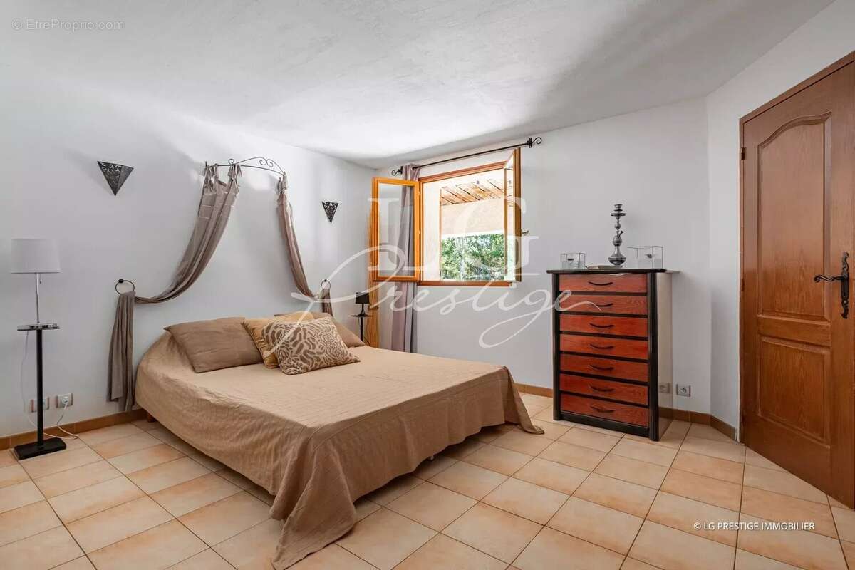 Maison à SAINT-PAUL-EN-FORET