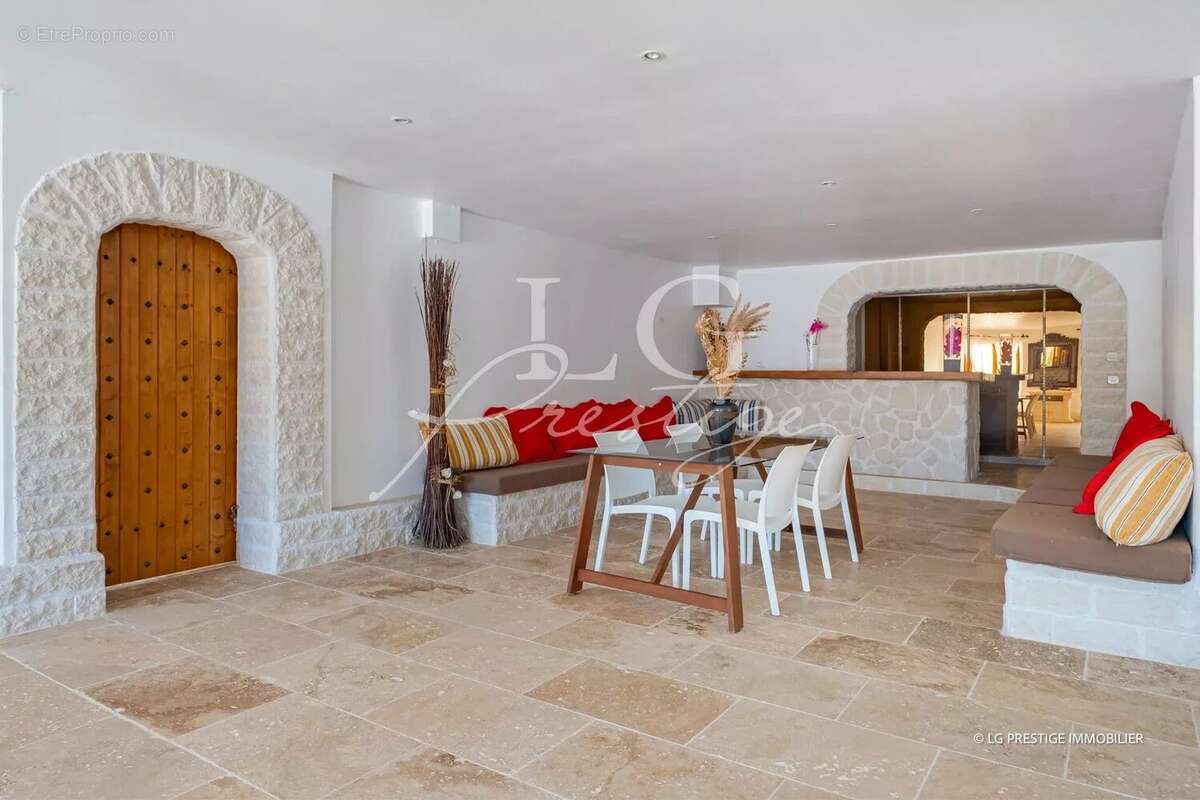 Maison à SAINT-PAUL-EN-FORET