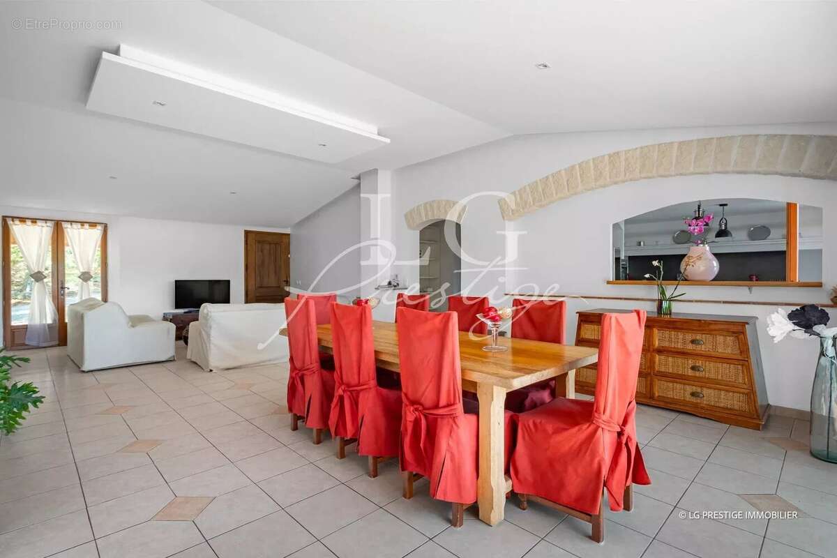 Maison à SAINT-PAUL-EN-FORET