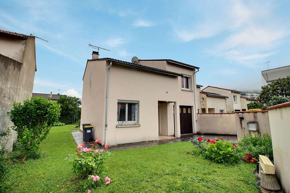 Maison à CLERMONT-FERRAND