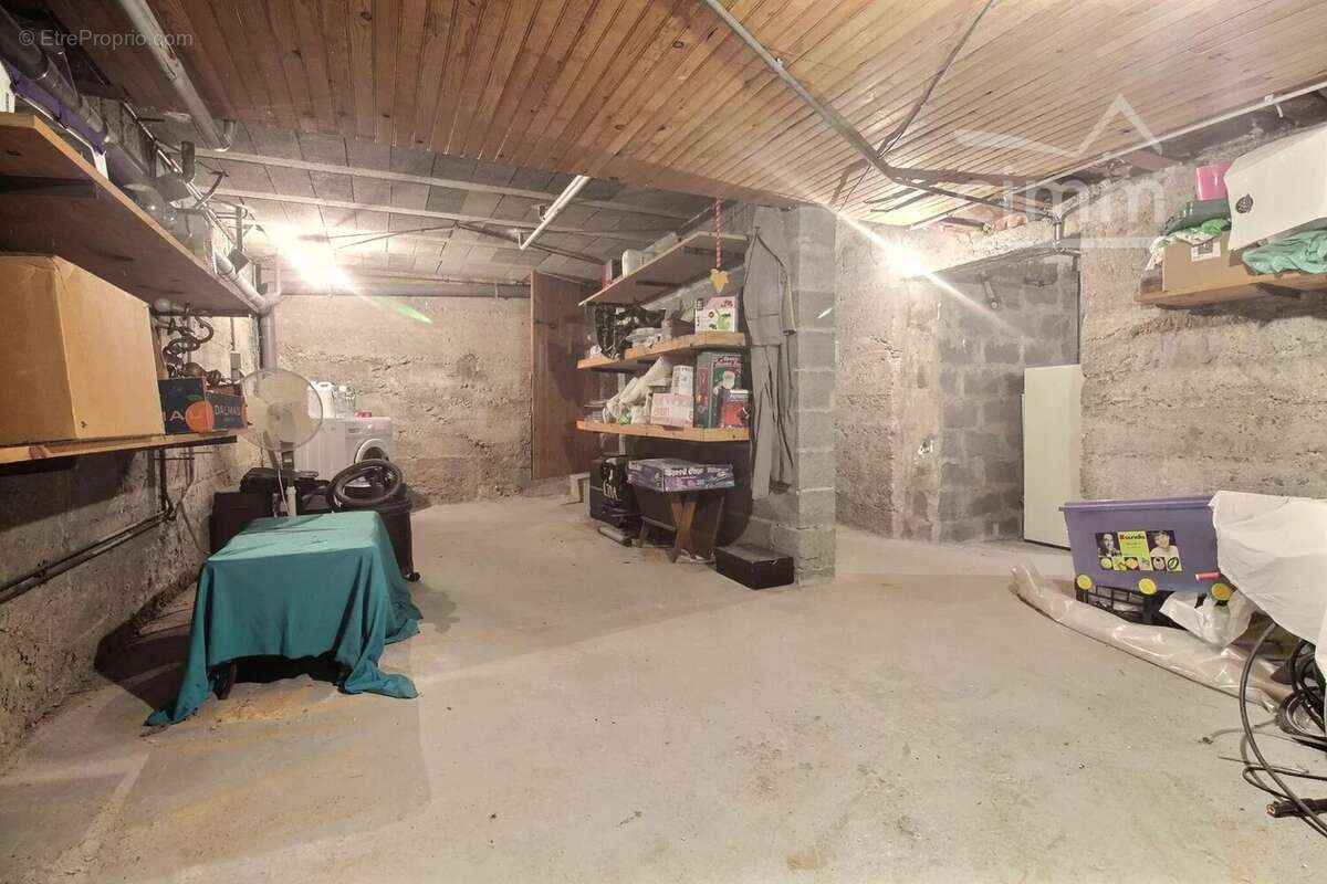 Maison à LE PEAGE-DE-ROUSSILLON