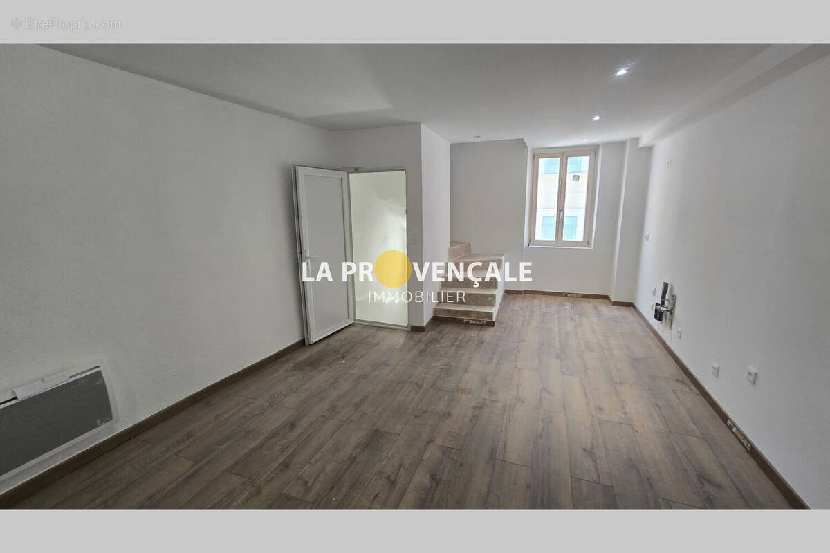 Appartement à TRETS