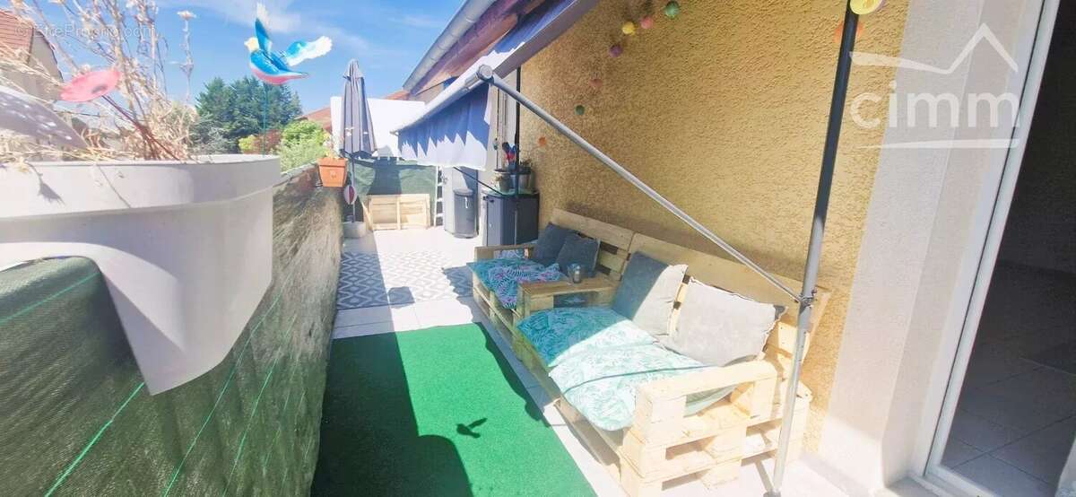 Appartement à LA TOUR-DU-PIN