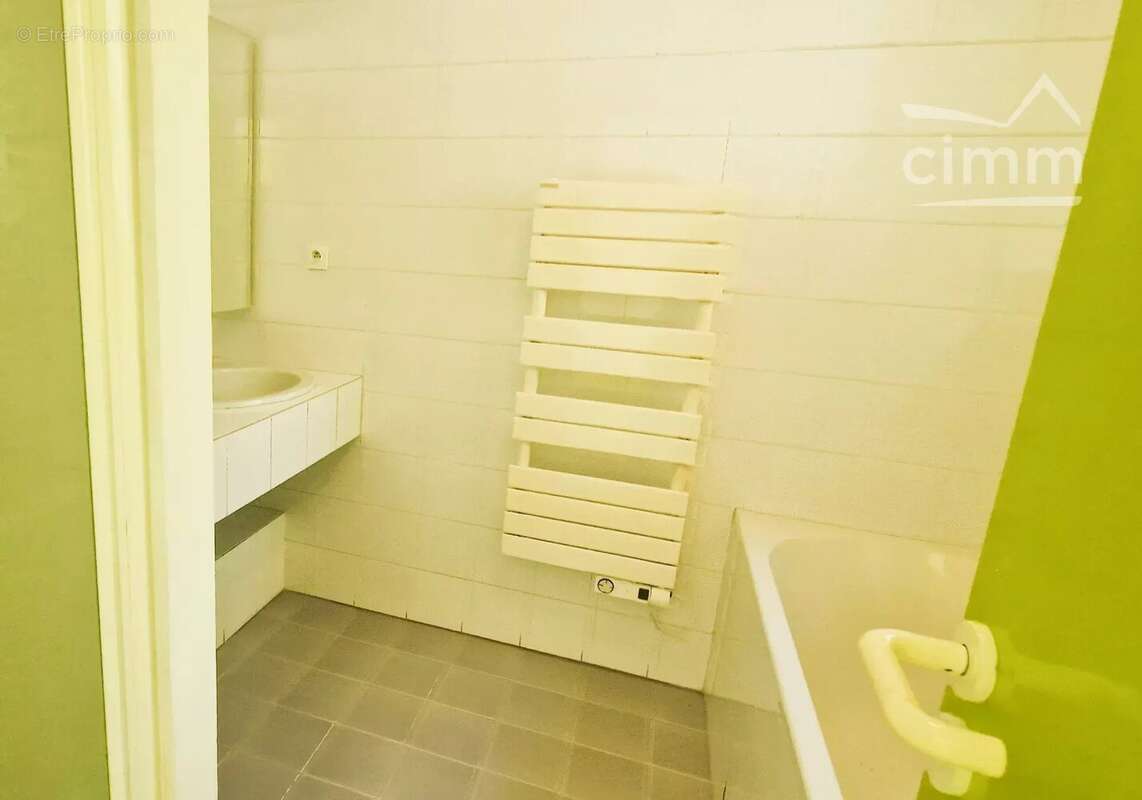 Maison à LA VERPILLIERE