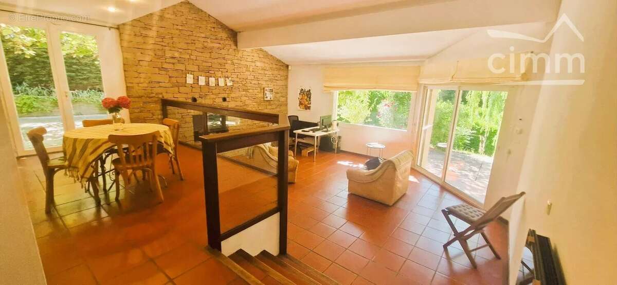 Maison à LA VERPILLIERE