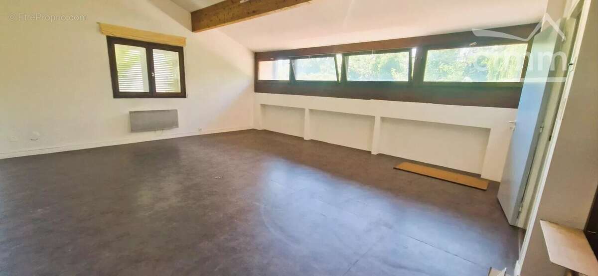 Maison à LA VERPILLIERE