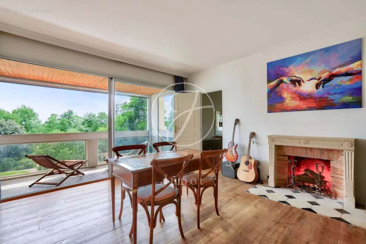 Appartement à GARCHES