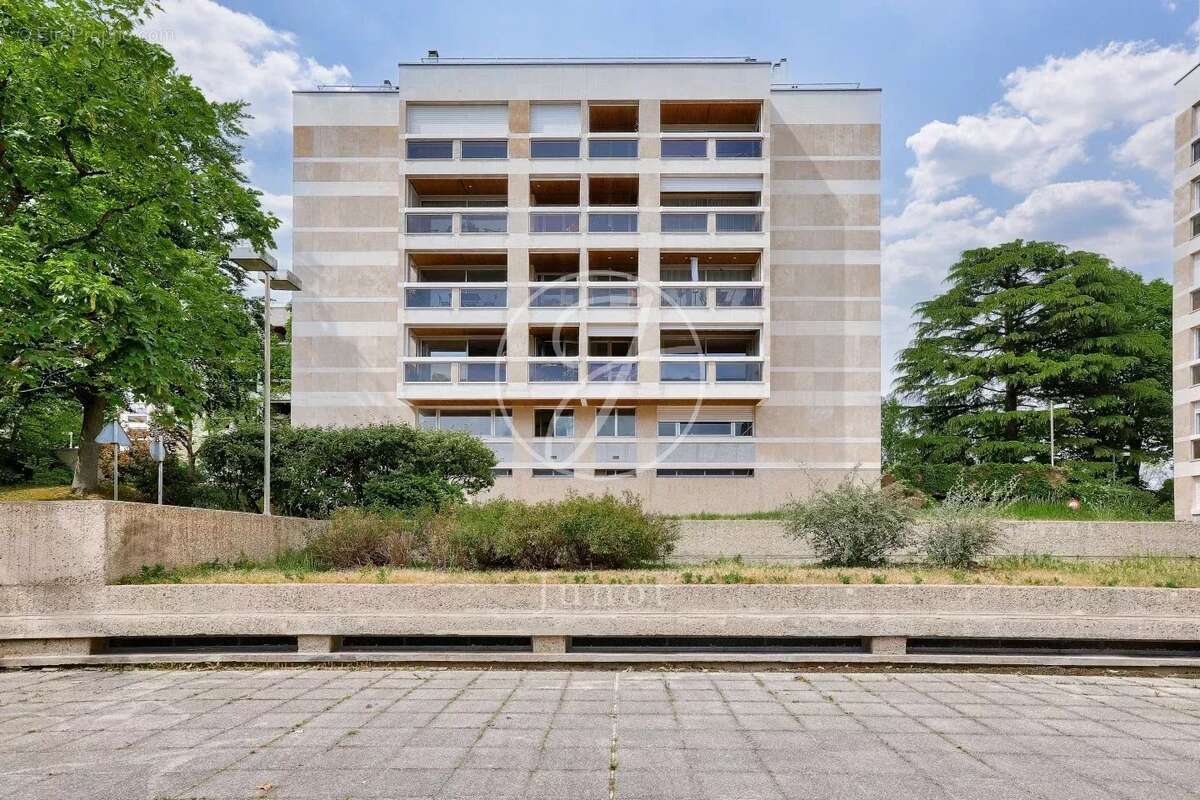 Appartement à GARCHES