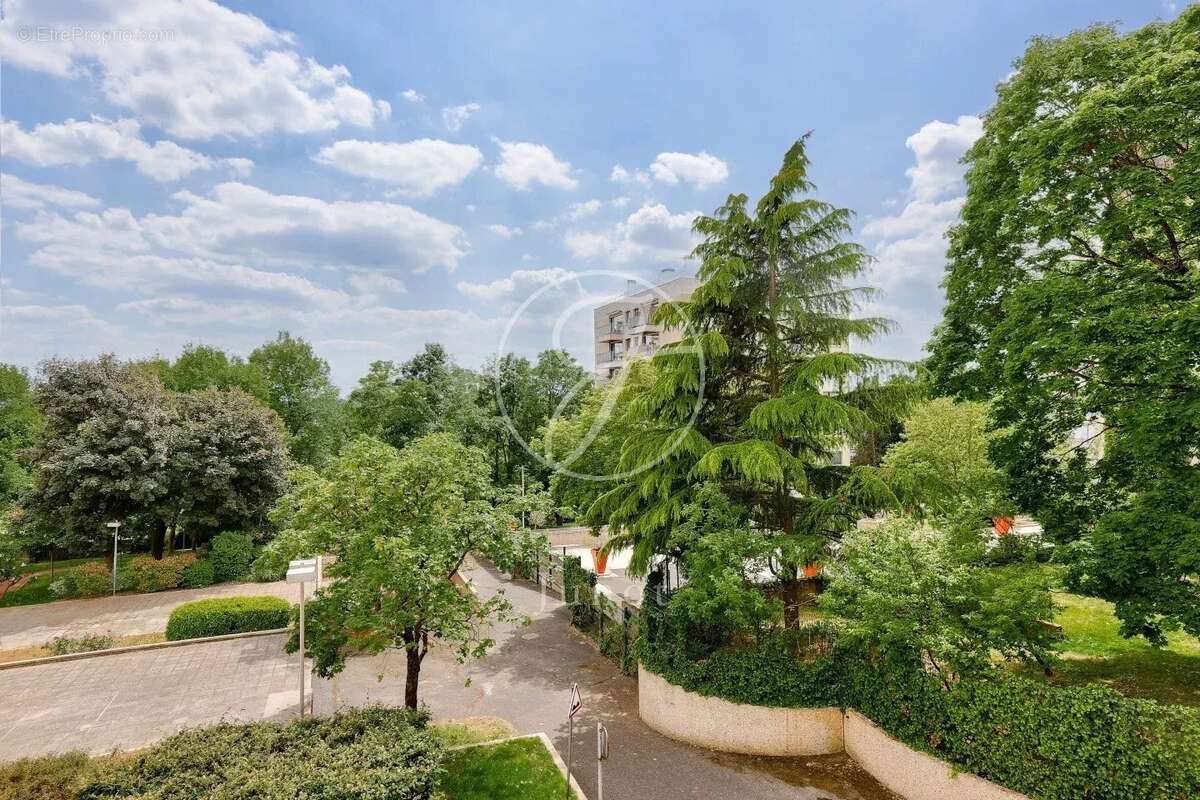 Appartement à GARCHES