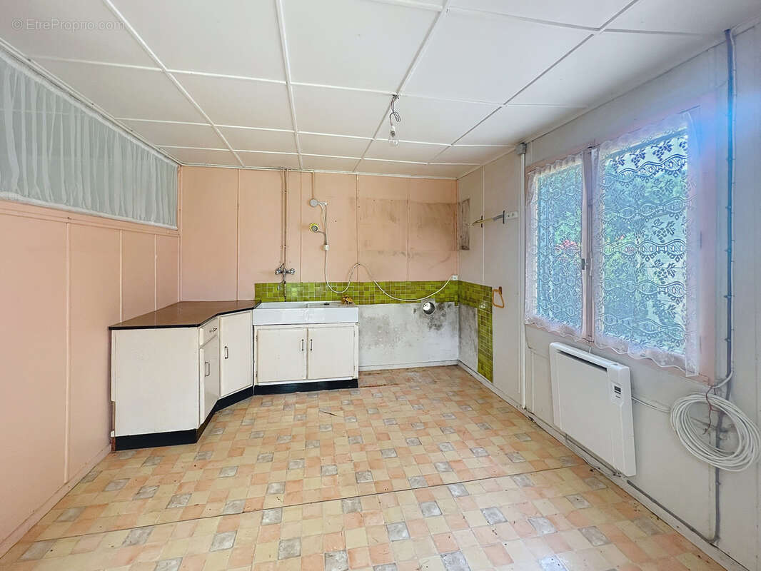 Terrain à LA VRAIE-CROIX