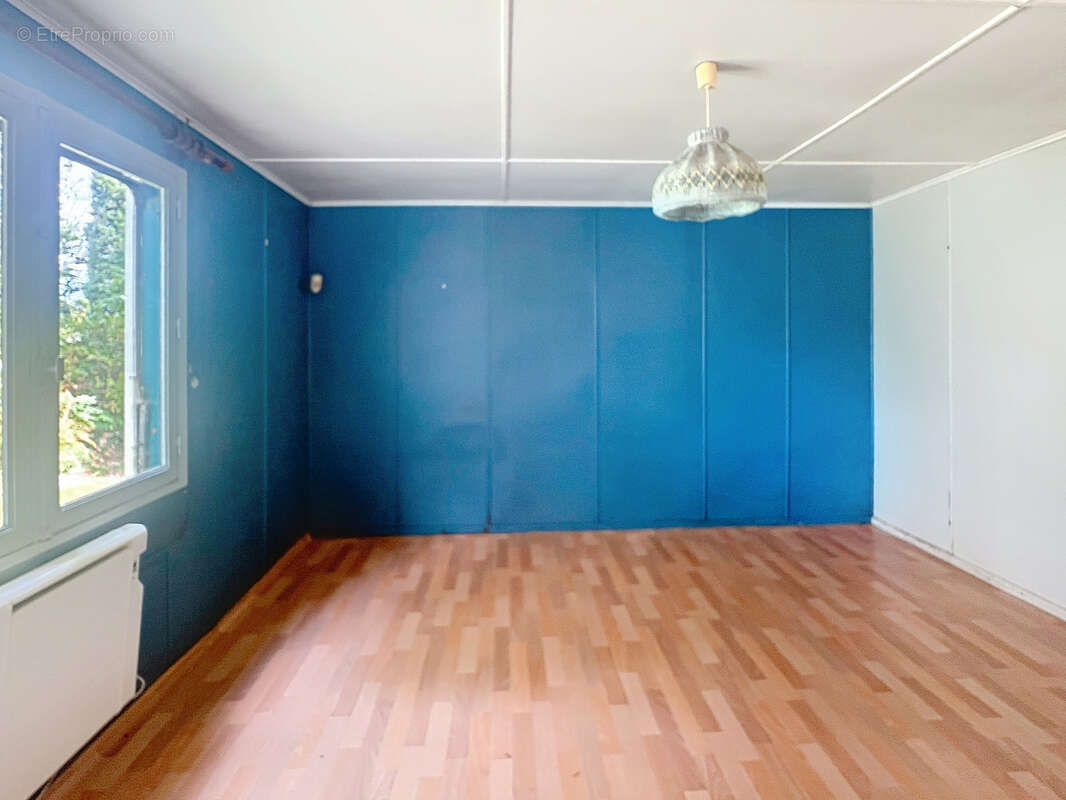 Terrain à LA VRAIE-CROIX