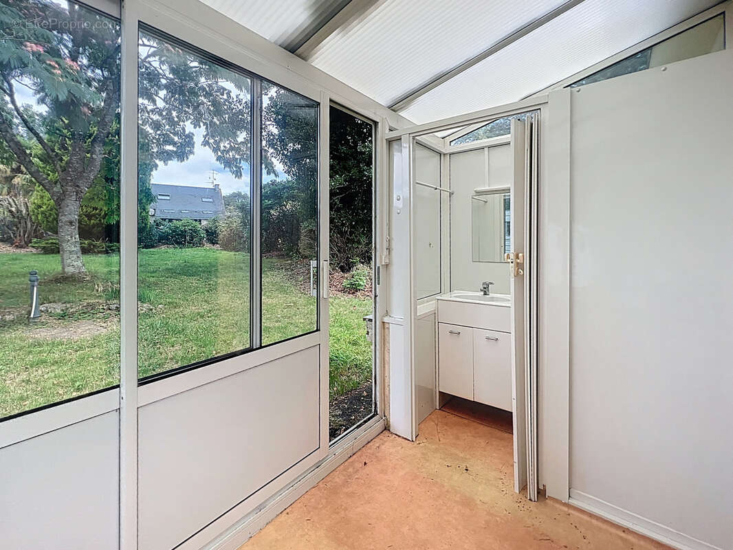 Terrain à LA VRAIE-CROIX