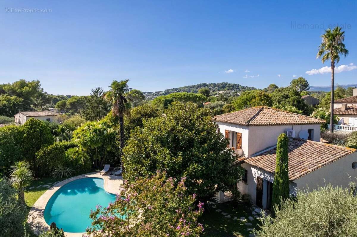 Maison à MOUGINS