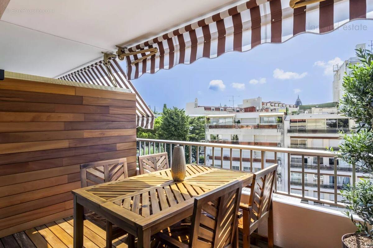 Appartement à CANNES