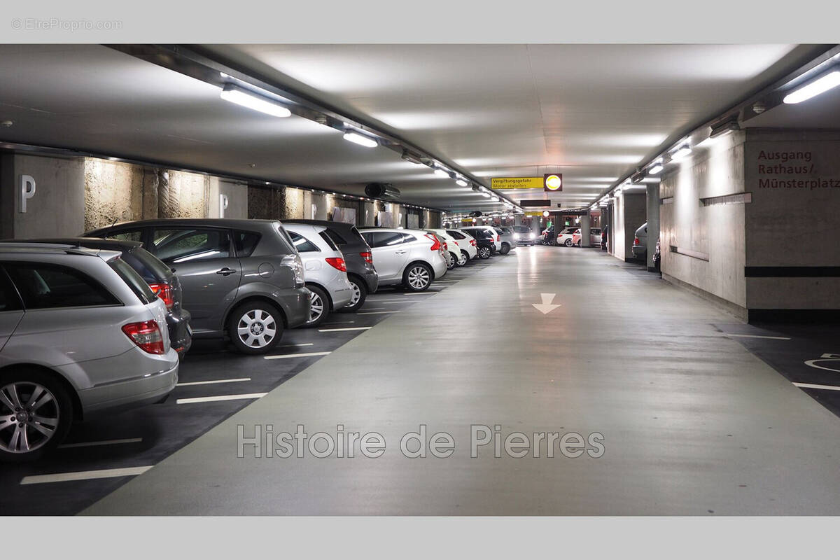 Parking à NIMES