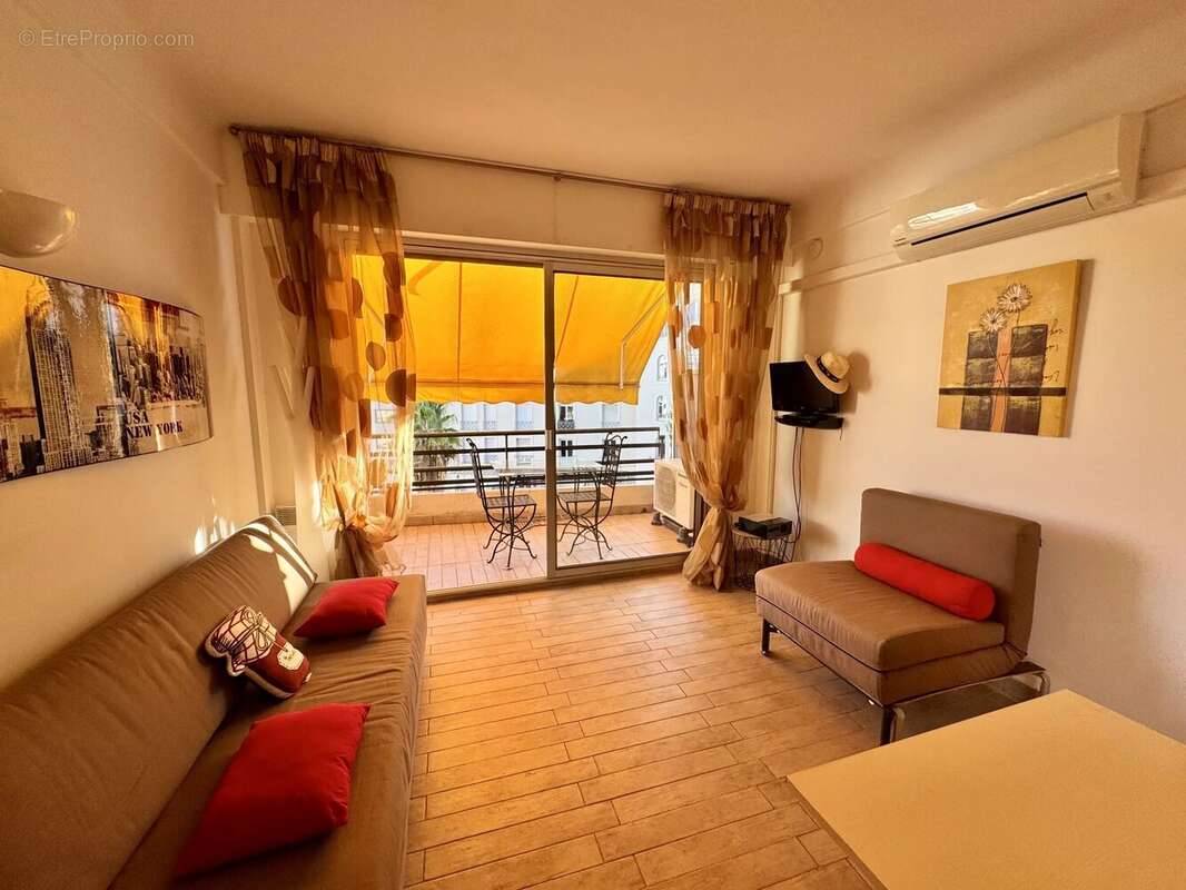 Appartement à CANNES