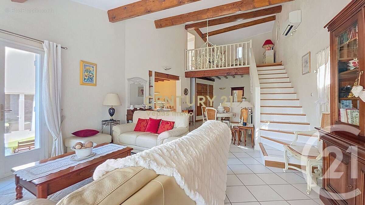 Maison à SAINT-JEAN-DE-VEDAS