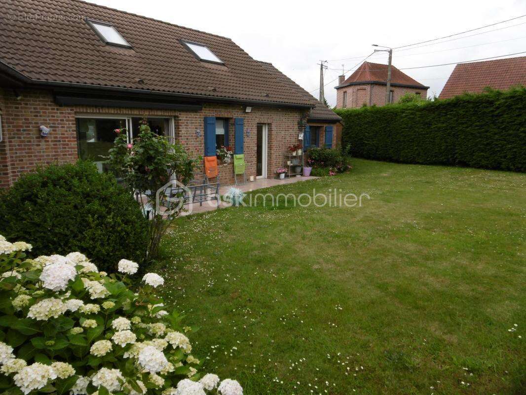 Maison à BOURGHELLES