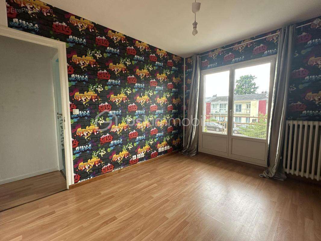 Maison à FLEURY-LES-AUBRAIS