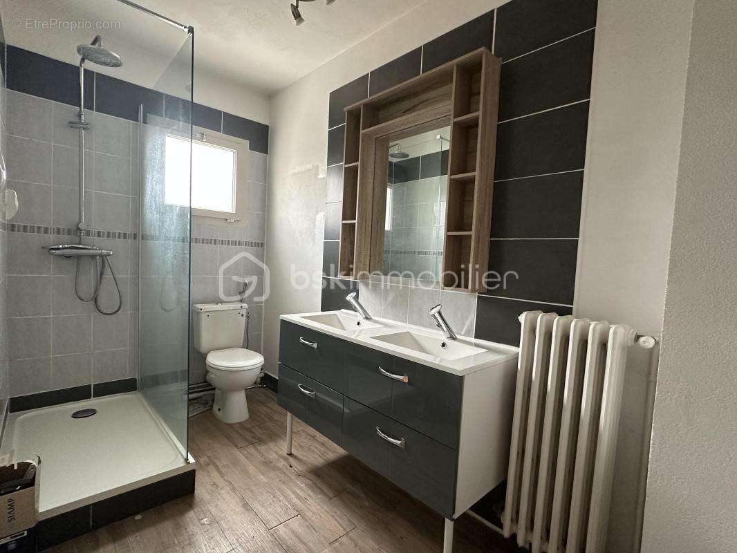 Maison à FLEURY-LES-AUBRAIS