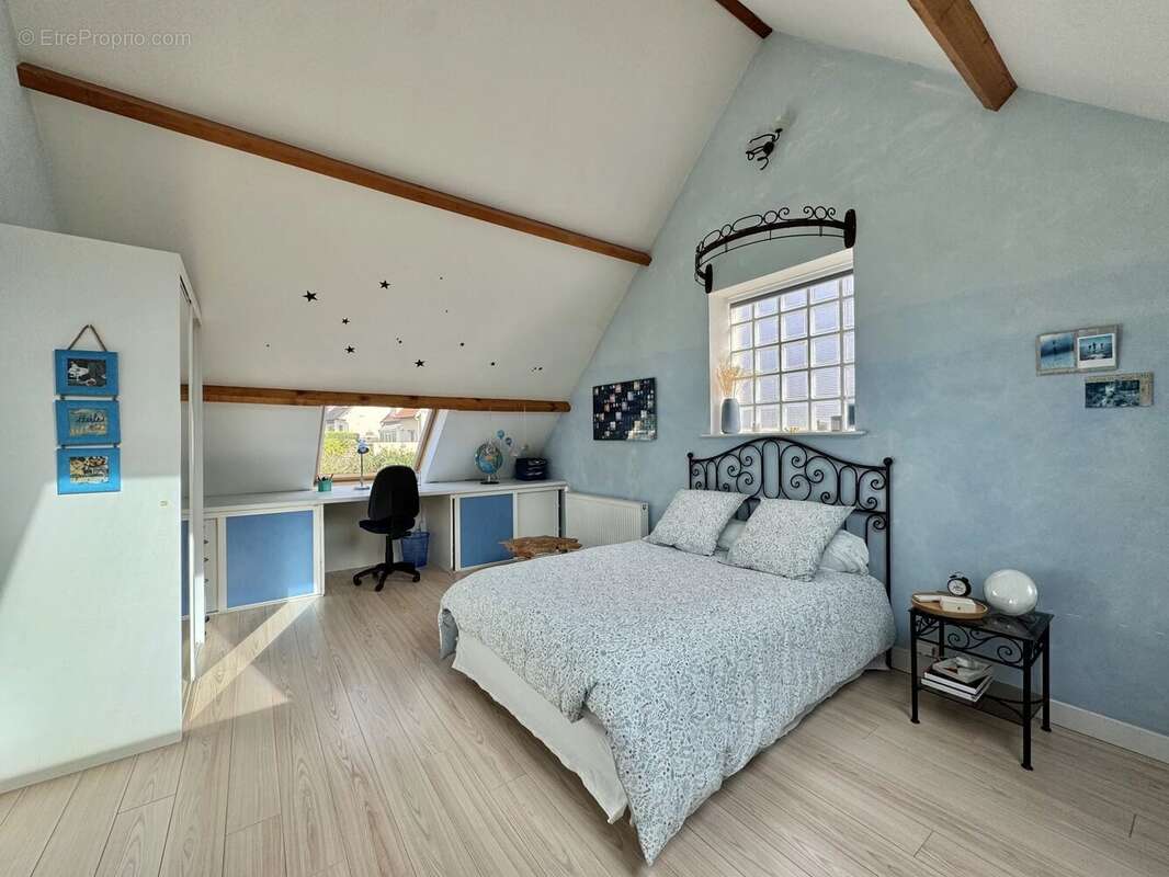 Maison à VERRIERES-LE-BUISSON