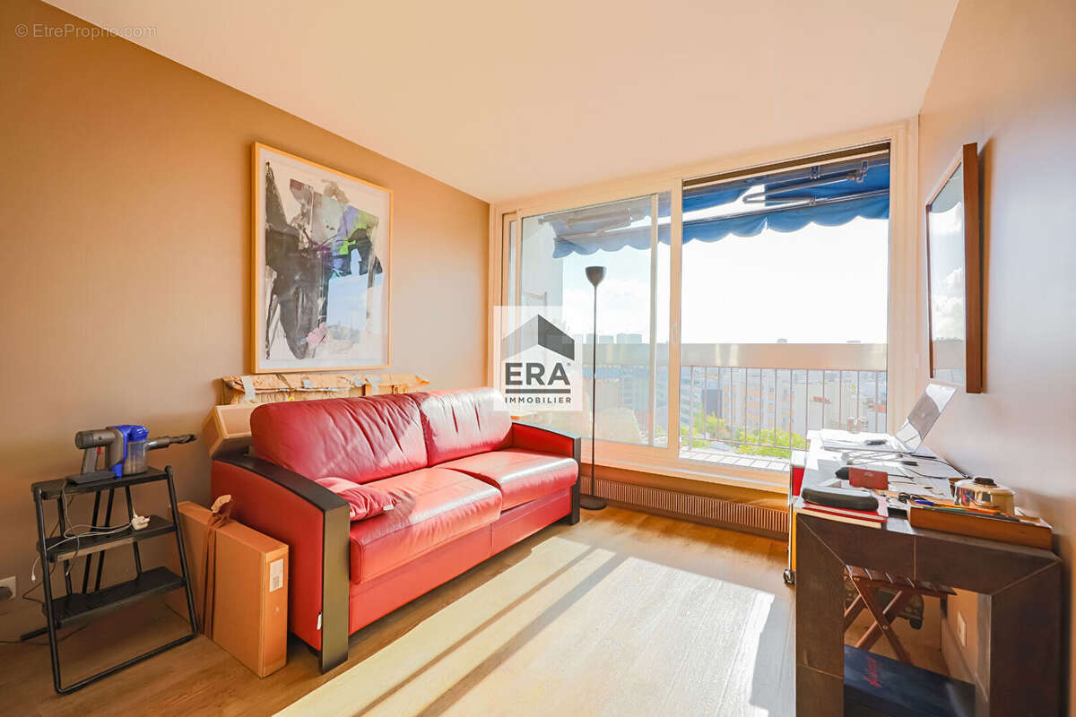 Appartement à PARIS-14E