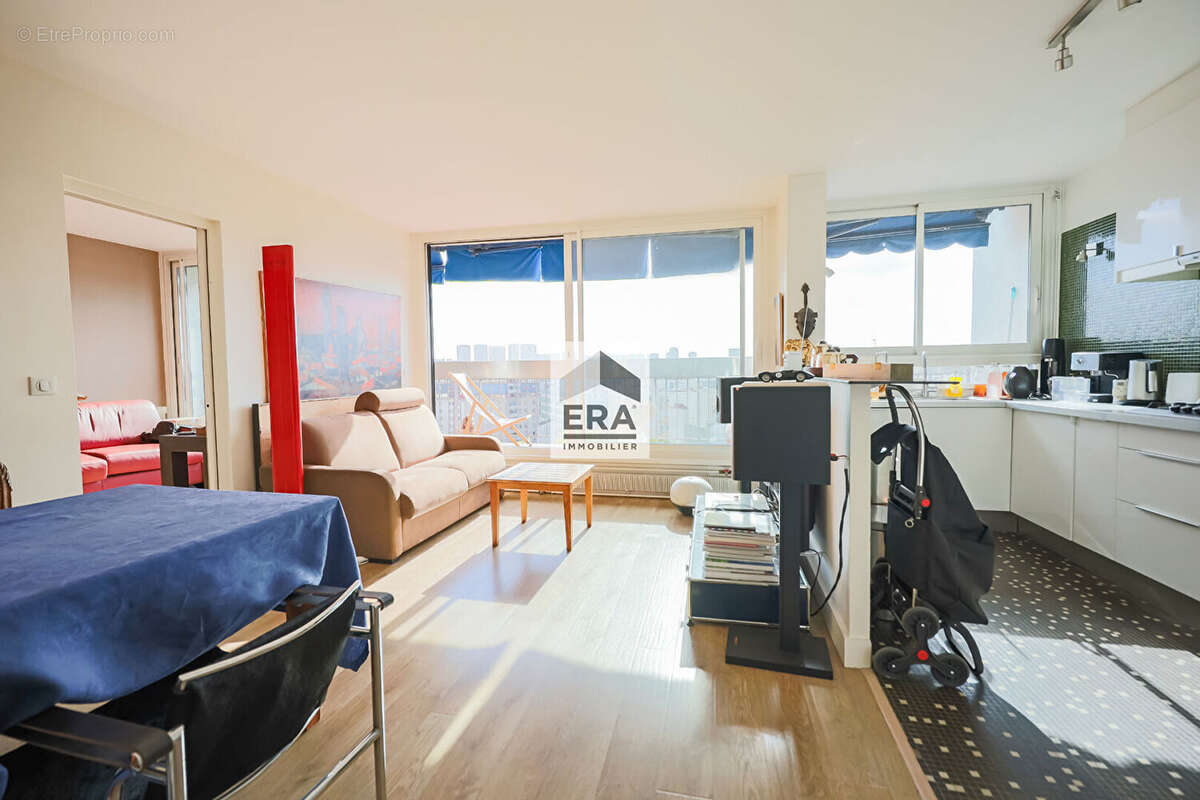 Appartement à PARIS-14E