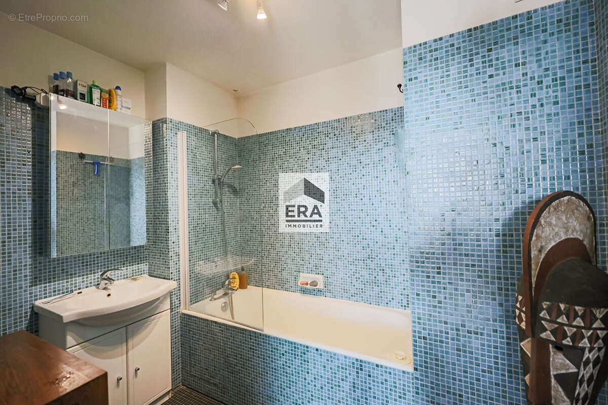 Appartement à PARIS-14E