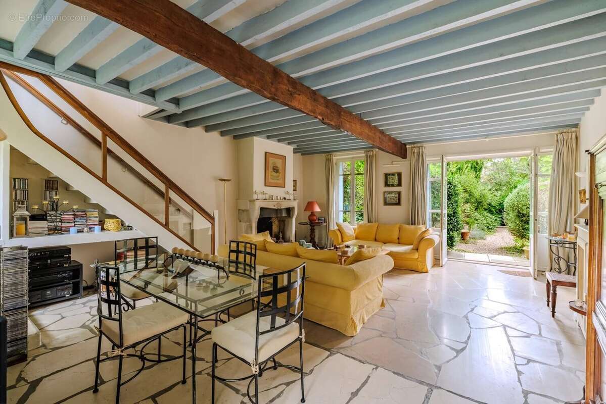 Maison à MONTAINVILLE