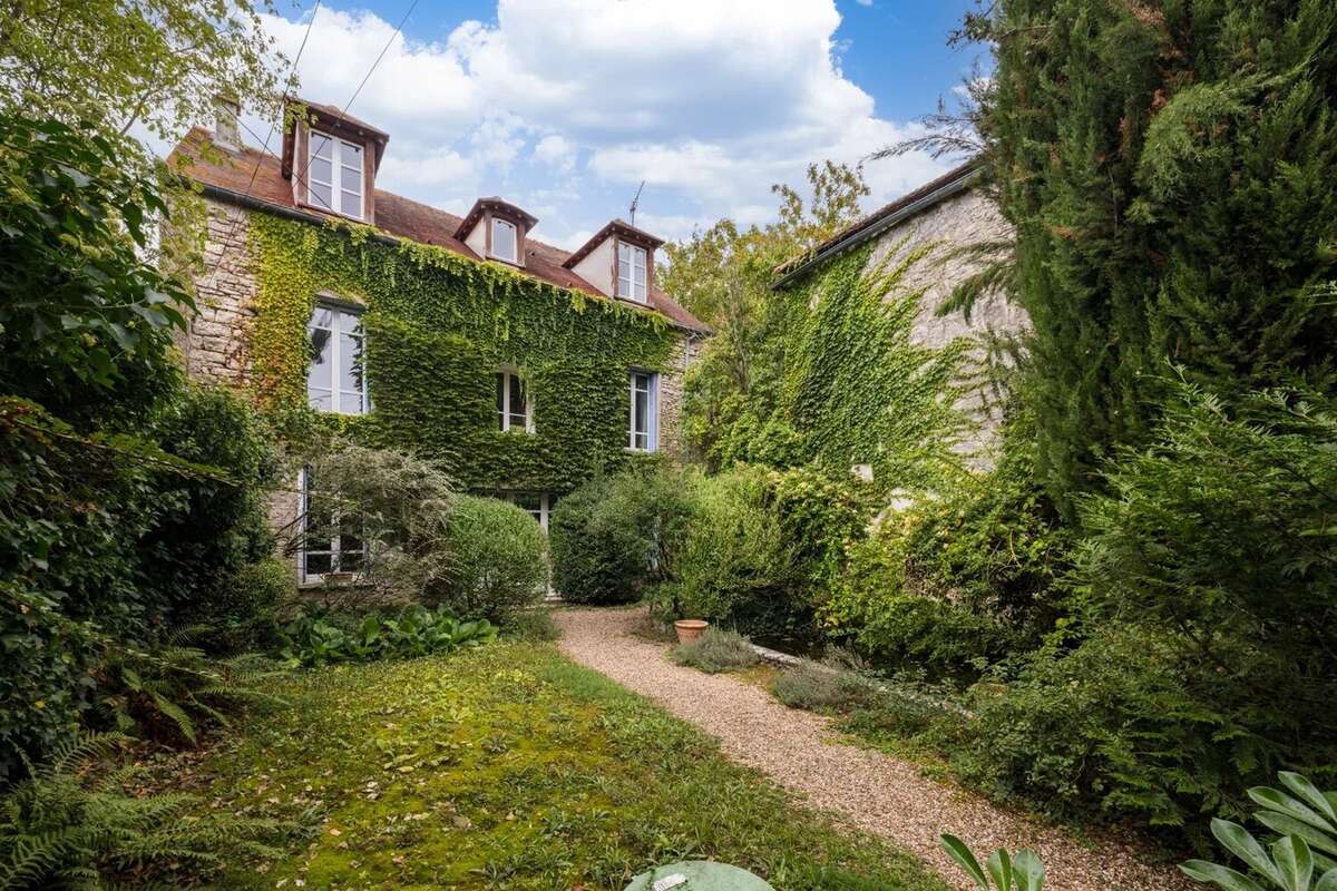 Maison à MONTAINVILLE