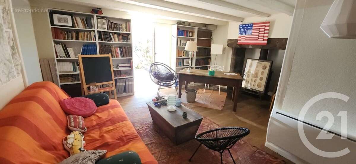 Maison à ANGLARDS-DE-SALERS