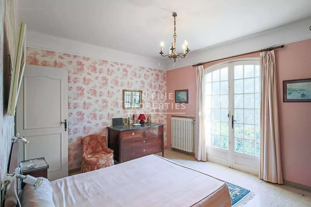 Maison à AURIBEAU-SUR-SIAGNE