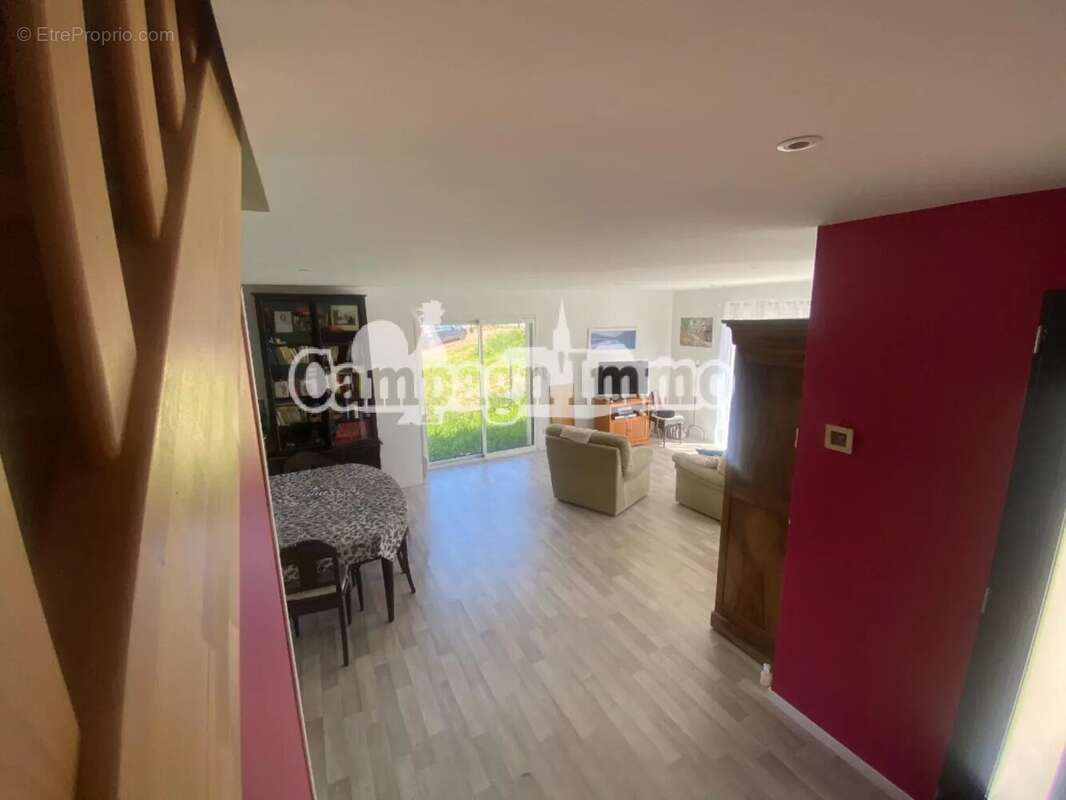 Maison à SAINT-SYMPHORIEN-DE-LAY