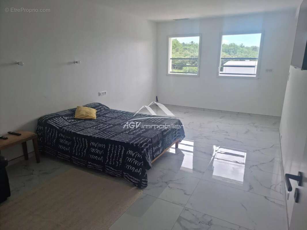 Maison à VEZENOBRES