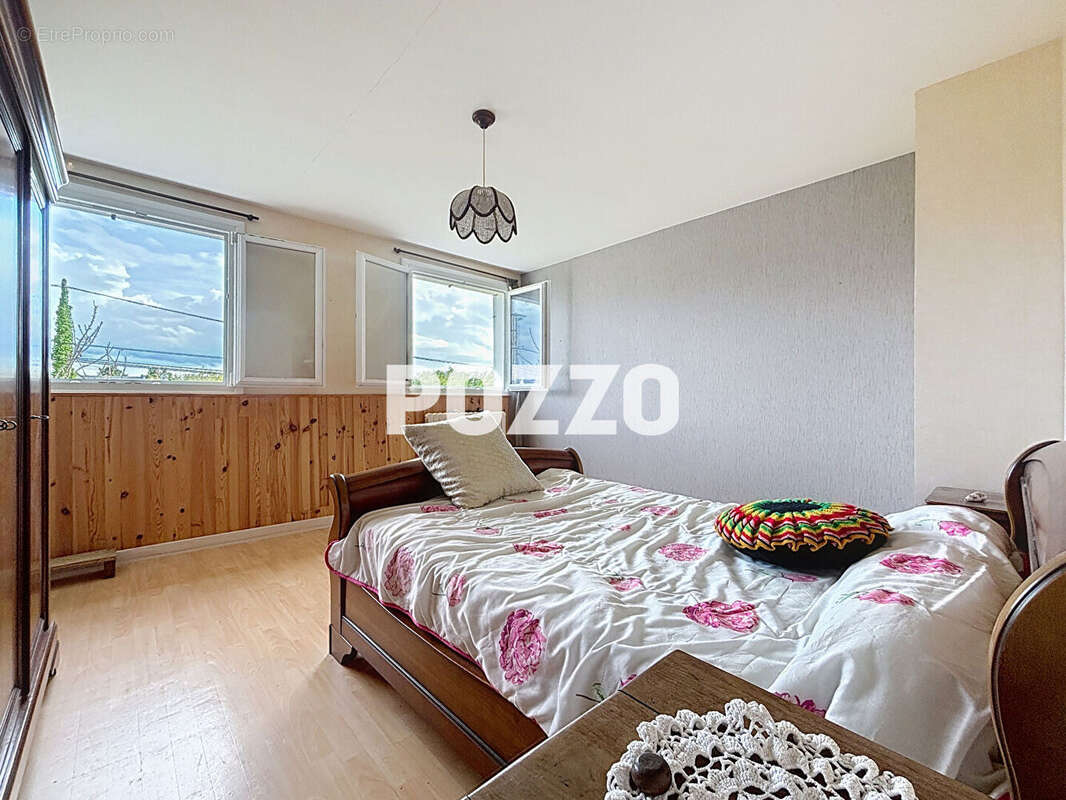 Maison à LINGREVILLE