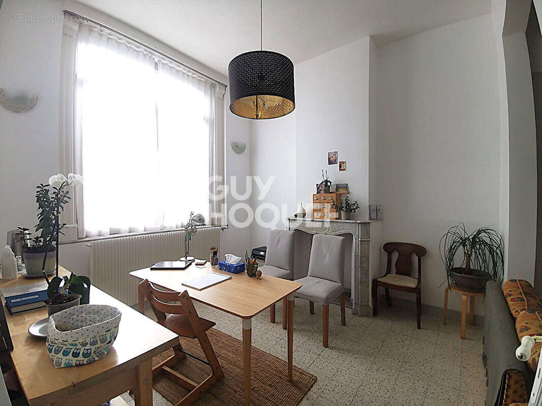 Maison à LA CHAPELLE-D&#039;ARMENTIERES