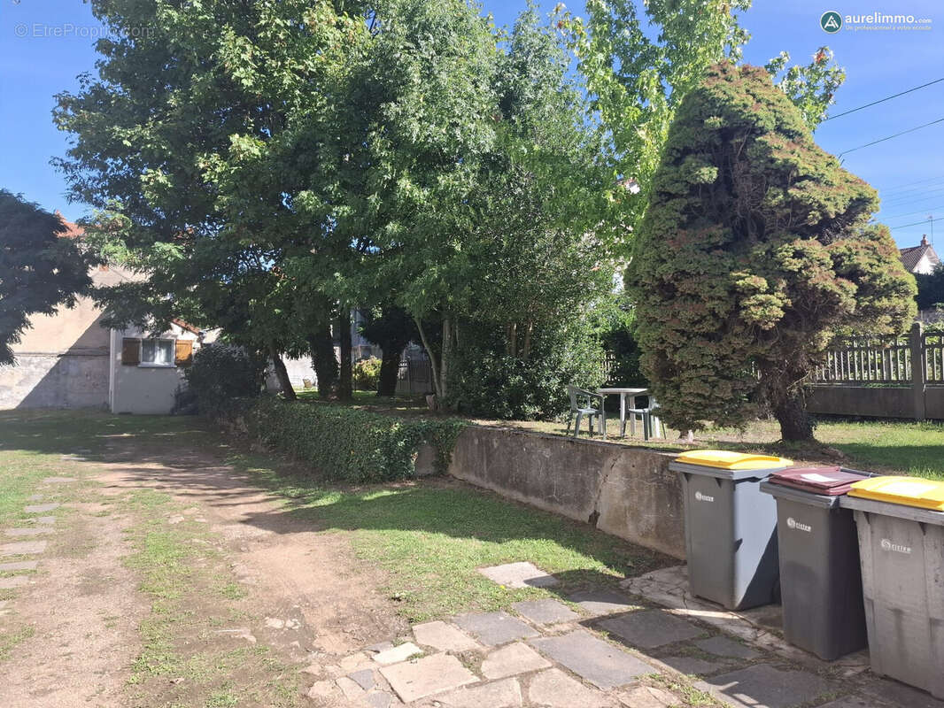 Appartement à NERIS-LES-BAINS