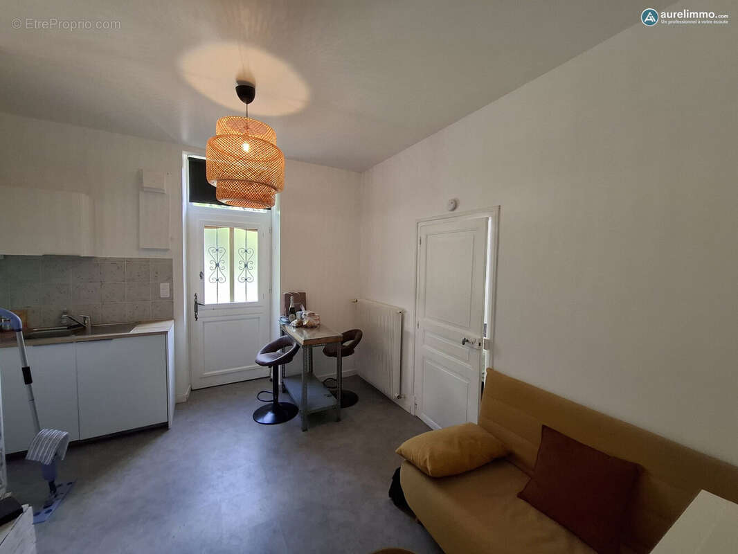 Appartement à NERIS-LES-BAINS