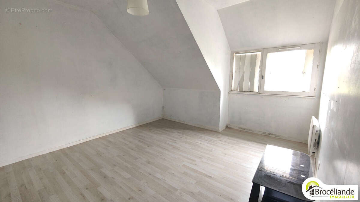 Maison à SAINT-GILLES