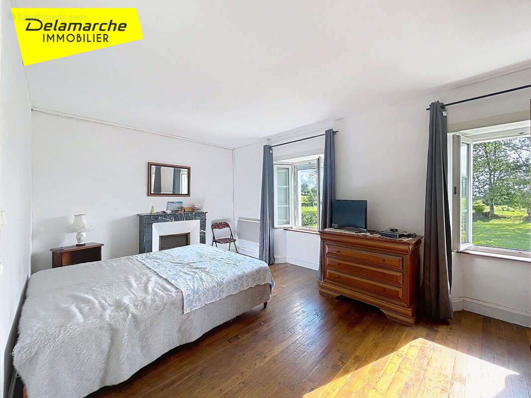 Maison à SAINT-DENIS-LE-VETU