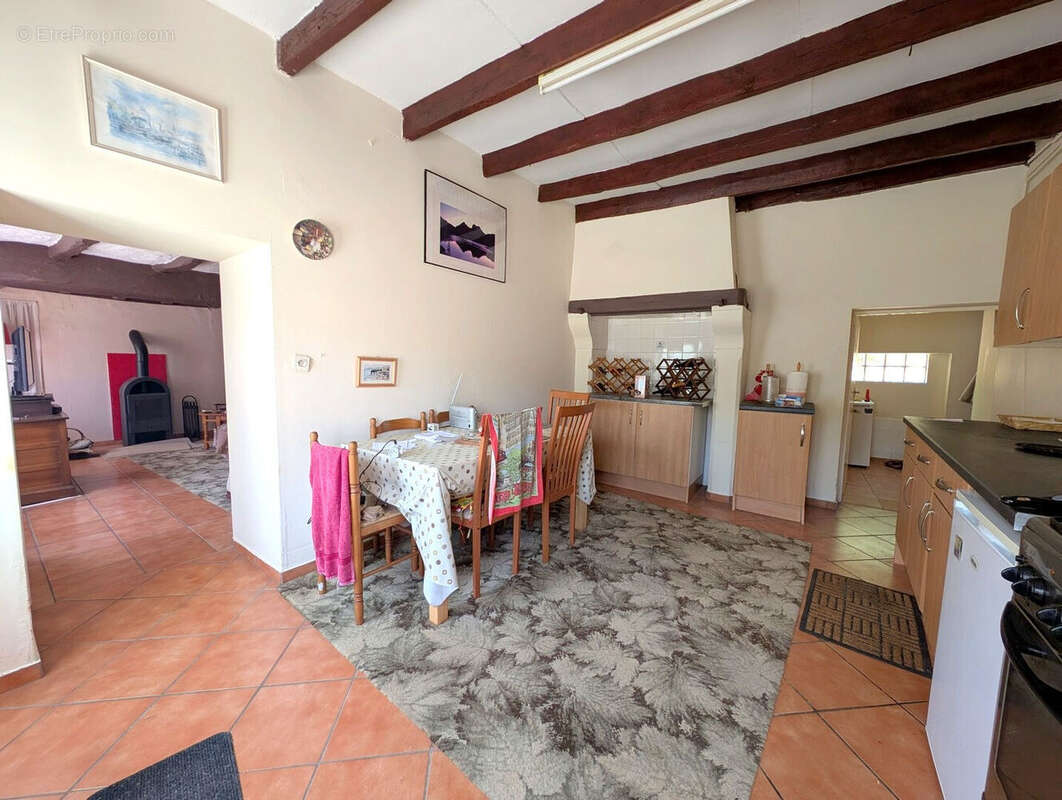 Maison à DOUE-LA-FONTAINE