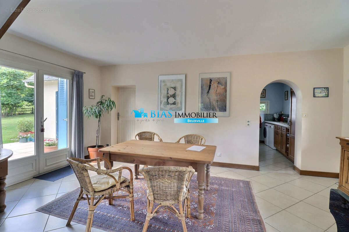 Maison à CONTEVILLE