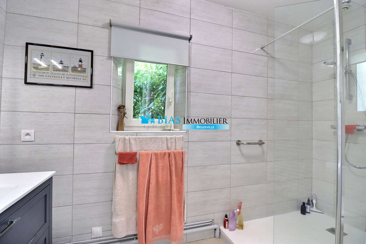 Maison à CONTEVILLE