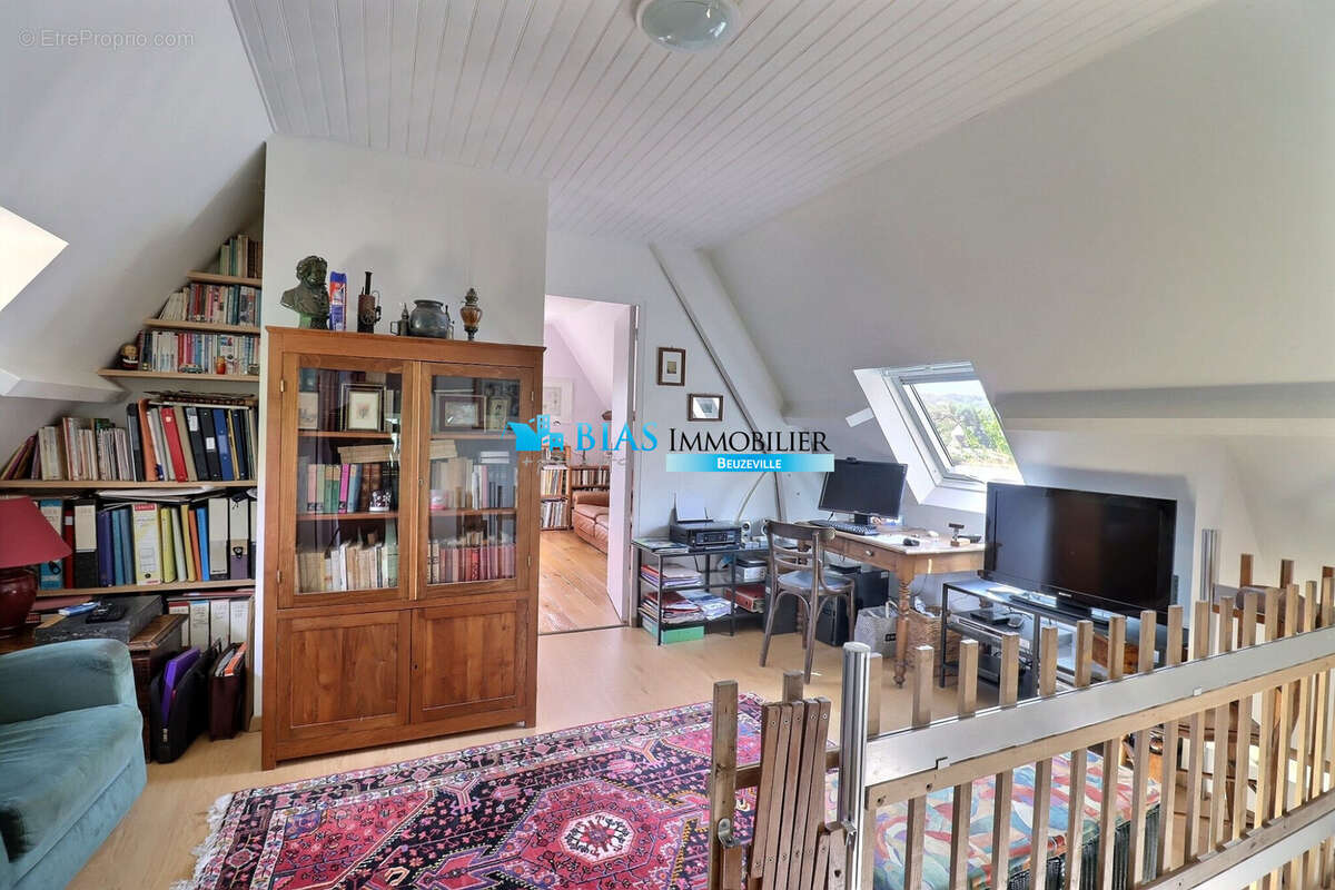 Maison à CONTEVILLE